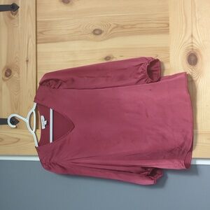 Nine West v neck, puff sleeves blouse